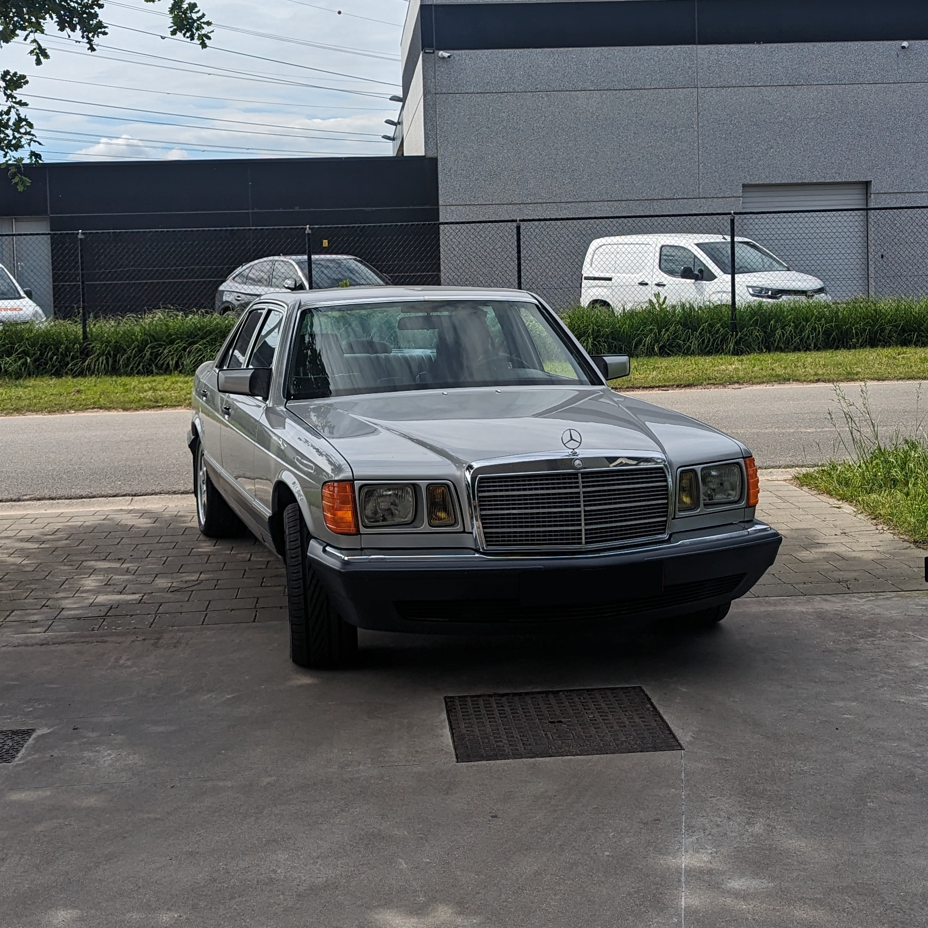 Mercedes W126